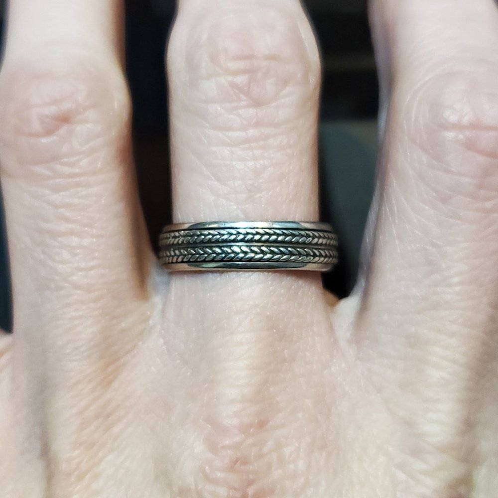 Size 9.75 925 Sterling Silver Tire Tread Pattern Spinner Ring